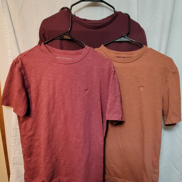 AMERICAN EAGLE Standard Fit Super Soft Men's Size Small T-Shirts - Group of 3 - Picture 1 of 10